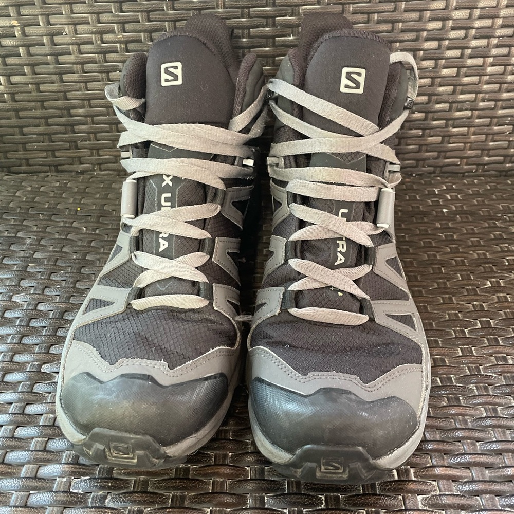 Salomon X Ultra 04 Women’s Hiking Gore-Tex Boots Black Gray Size 9.5 Shoes